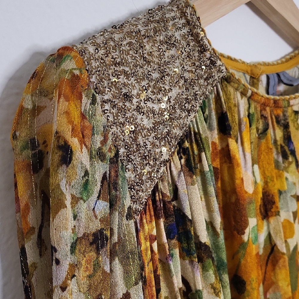 Anthropologie Floral Sequin Blouse in Gold and Cream - Picture 2 of 12